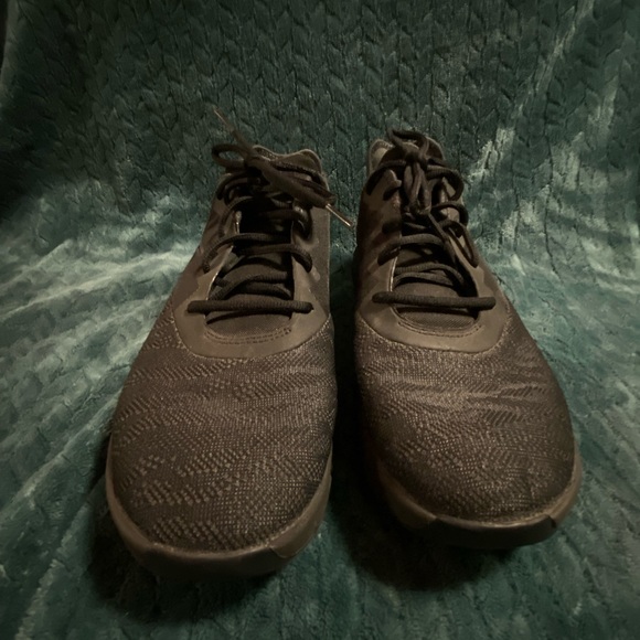 Nike basketball woman/male shoes - Picture 2 of 4